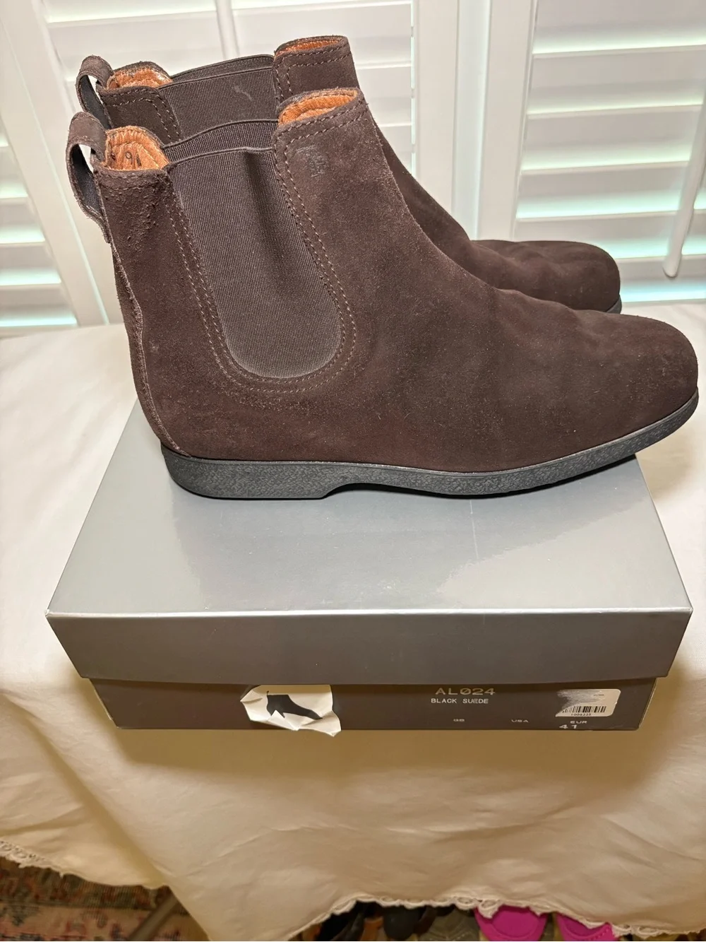 Tod's Dark Brown Suede Chukka Boots